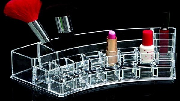 博藝生產的亞克力展示架有什么優勢讓客戶選擇我們呢？