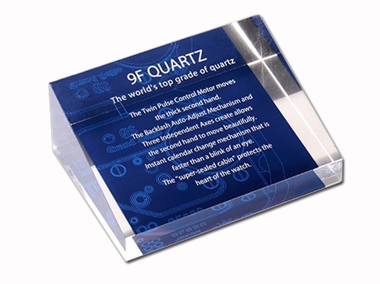 展示架用亞克力和玻璃的區別 展示架用亞克力和玻璃的區別